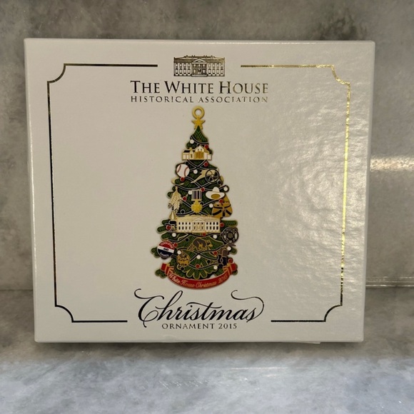 White House Historical Association 2015 White House Christmas Ornament - Picture 2 of 10